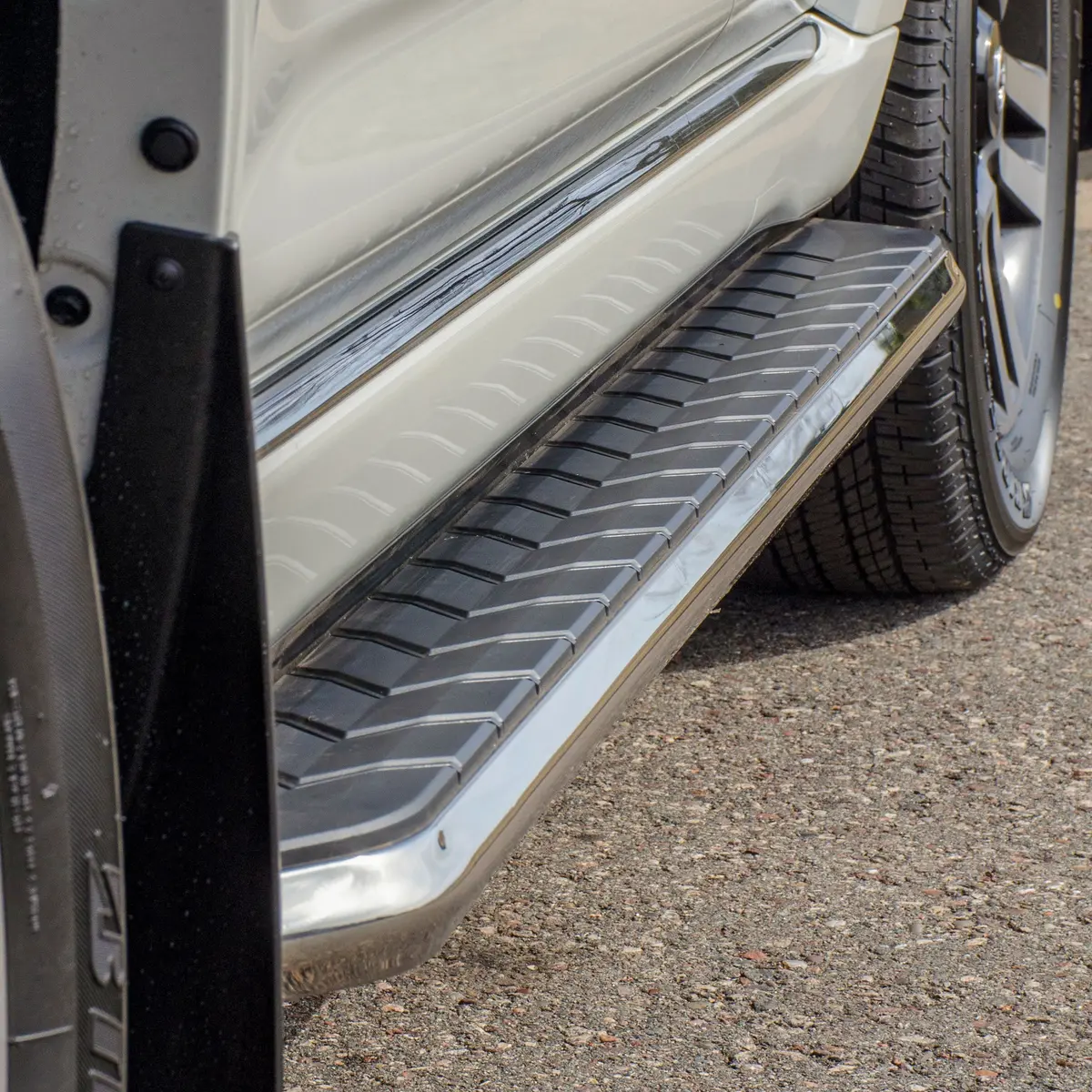 Aries 2051041 Aerotread 73-Inch Polished Stainless Steel Suv Running Boards, Select Chevrolet Blazer 1