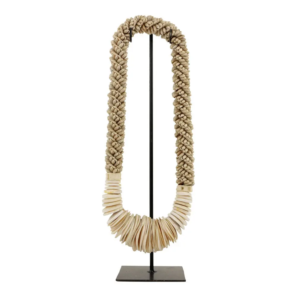 Schelpenketting Op Standaard - Dalmo 1